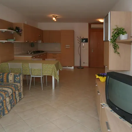 アパート La Zattera